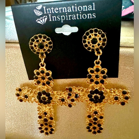 Cross earrings - Picture 3 of 3